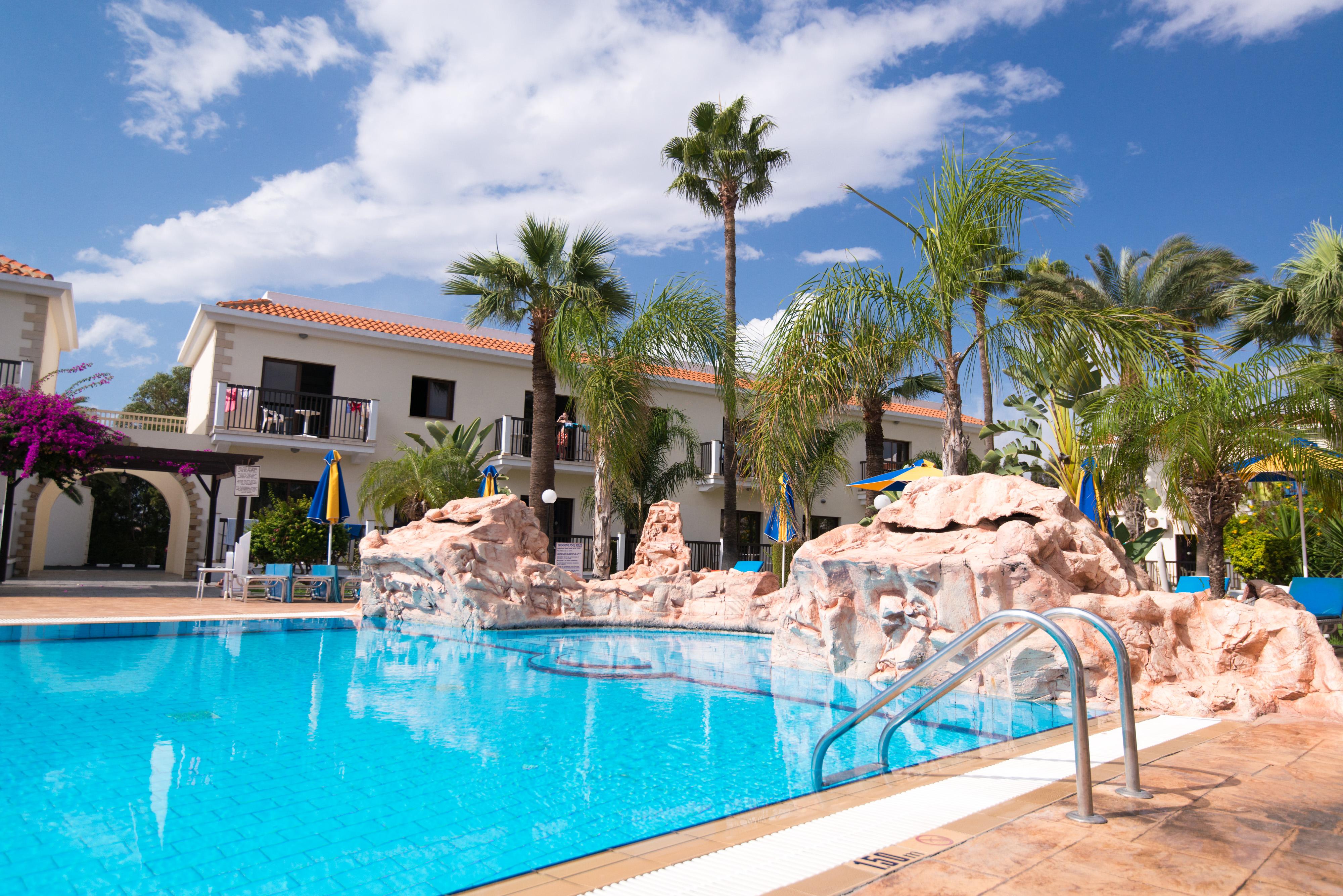 Loutsiana Deluxe Apts Agia Napa Exterior foto